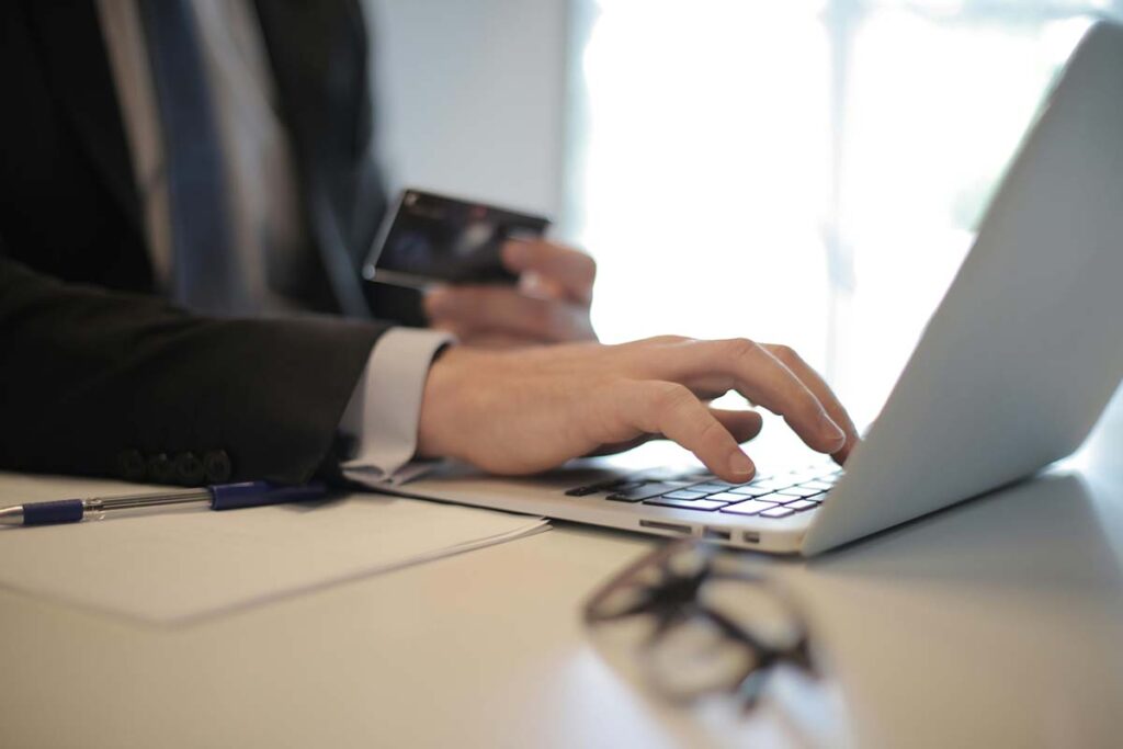 customer engagement with 3d product visualization