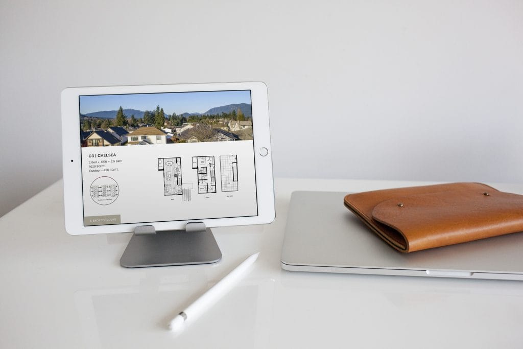 Service - Apps / Interactive 2 ipad freebie